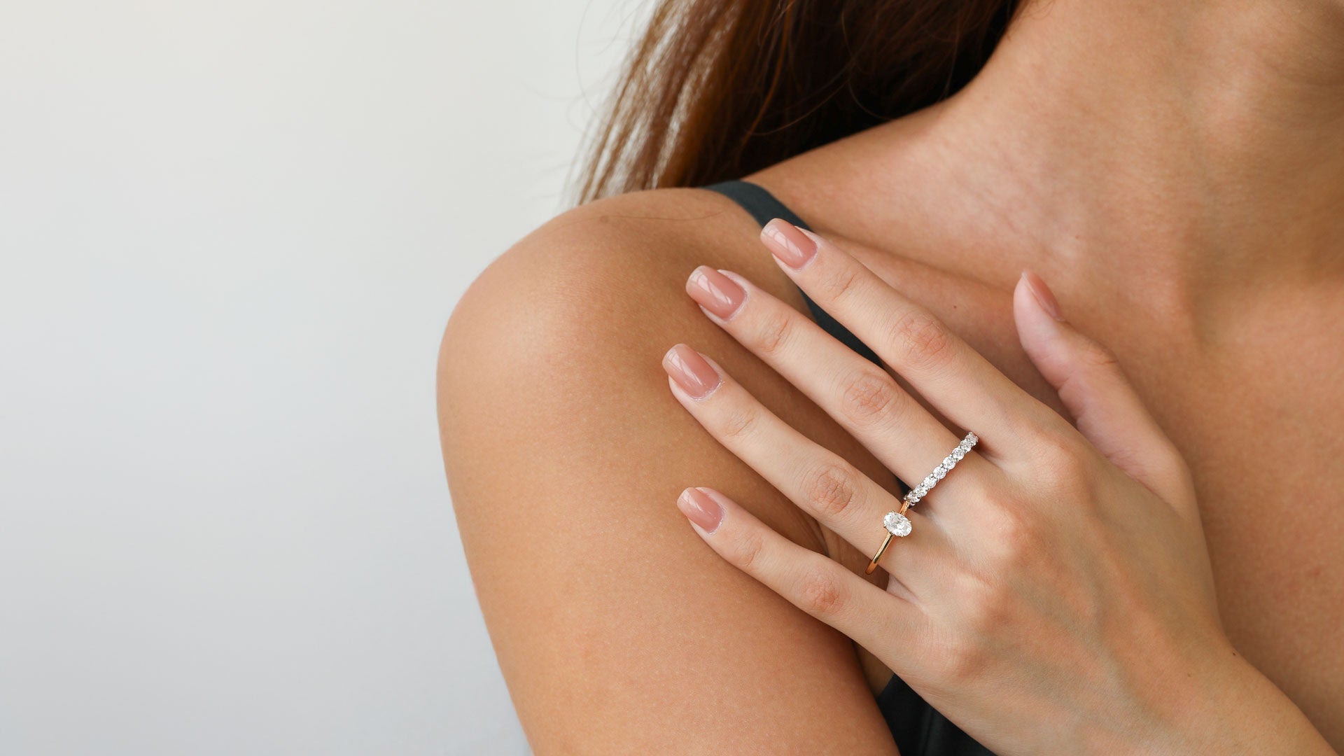 Moissanite vs. Cubic Zirconia: Understanding Your Sparkle